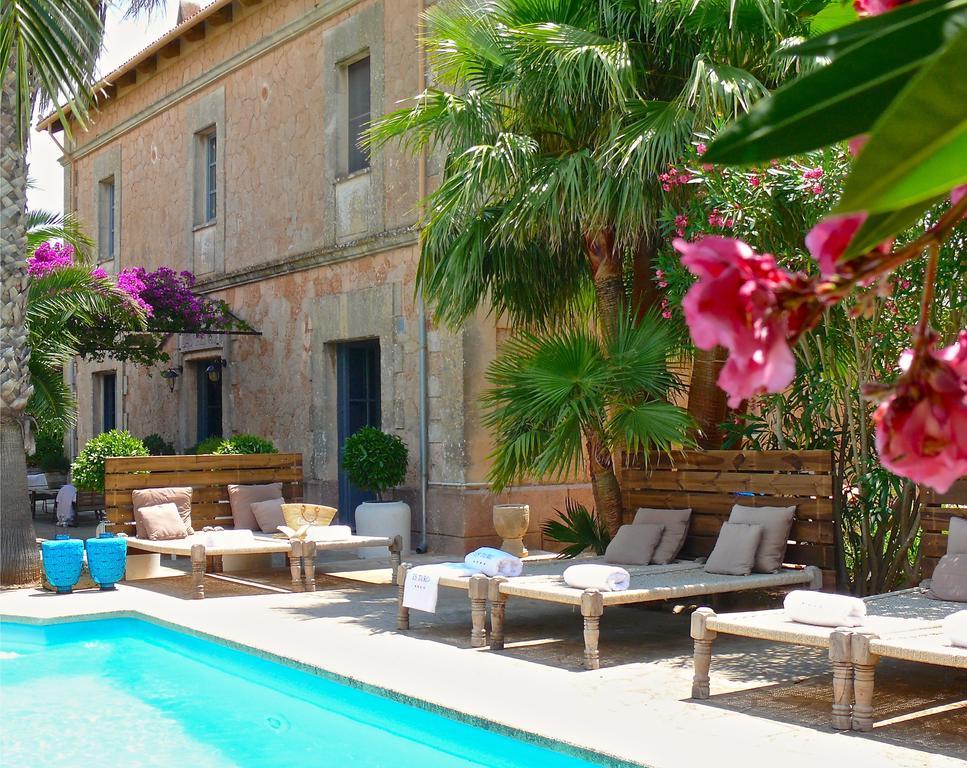 Villa Station By Cassai Ses Salines  Extérieur photo